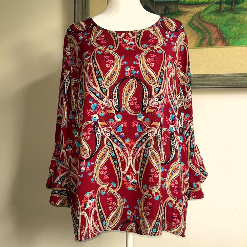 Valerie Stevens top in deep red with paisley pattern. Poly.  Like new. Size L
